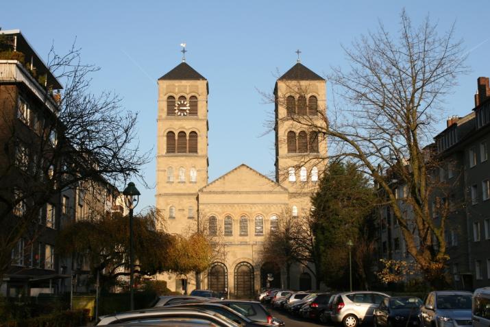 Eingangsfront St. Paulus